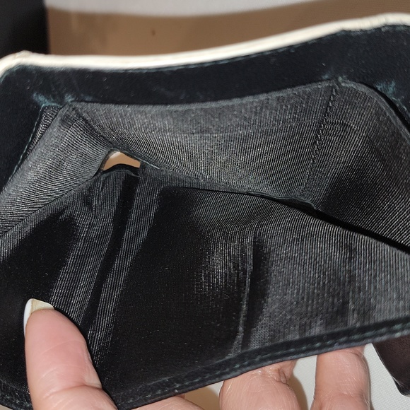 Authentic Balenciaga card wallet - Picture 10 of 11